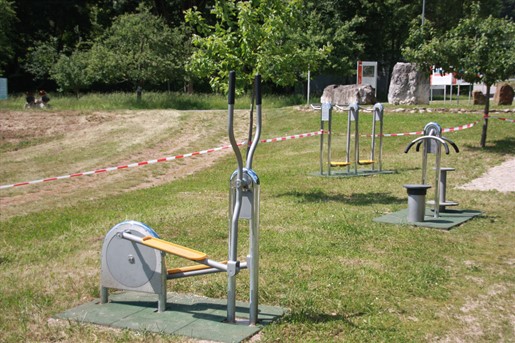 Eröffnung generationsübergreifender Bewegungsparcours Tegernheim